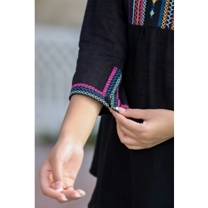 Generic Women's Cotton Embroidered 3/4 Sleeve V-Neck Top (Black)