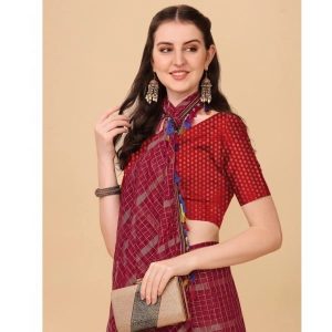 Generic Women's Silk Blend Checkered Saree With Unstitched Blouse 5.5Mtr (Red)