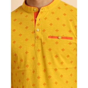 Generic Men's Casual Cotton Printed Mandarin Collar Half Sleeve T-Shirt (Mustard)
