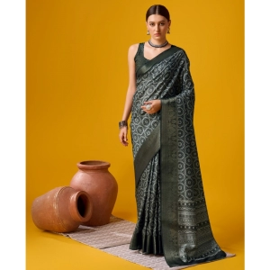 Generic Women's Cotton Printed Saree With Unstitched Blouse 5.5Mtr (Black)