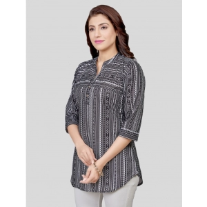 Generic Women's Cotton Blend Mandarin Collar 3/4 Sleeves Short Top (Black)
