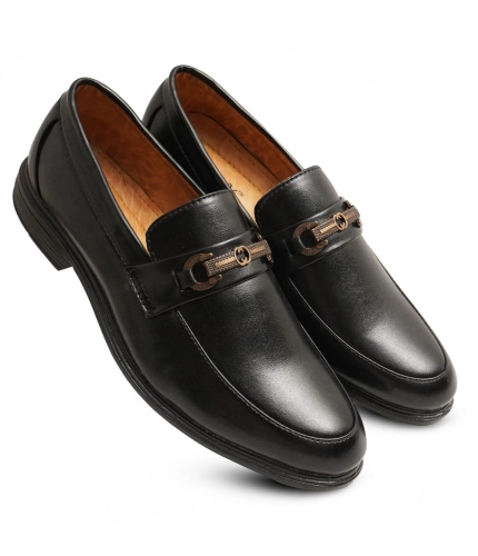 Men's Casual Faux Leather Solid Slip-on Formal Shoes (Black)