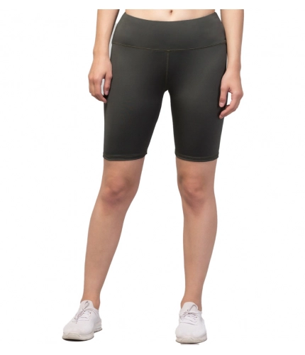 Women's Polyester Solid Above Knee High-Rise Shorts (Green)
