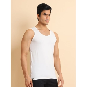 Generic Men's Casual Cotton Solid Round Neck Sleeveless Vest (Offwhite)