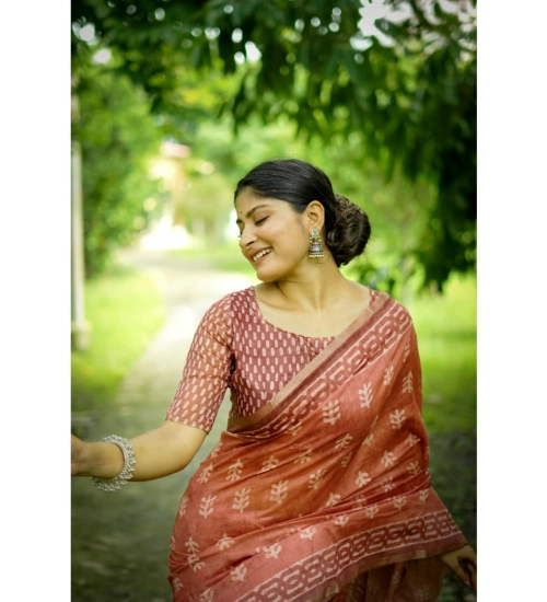 Women's Cotton Printed Saree With Unstitched Blouse (Orange, 5.5 Mtr)