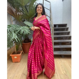 Generic Women's Banarasi Silk Woven Saree With Unstitched Blouse 5.5Mtr (Pink)