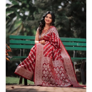 Generic Women's Banarasi Silk Woven Saree With Unstitched Blouse 5.5Mtr (Red)