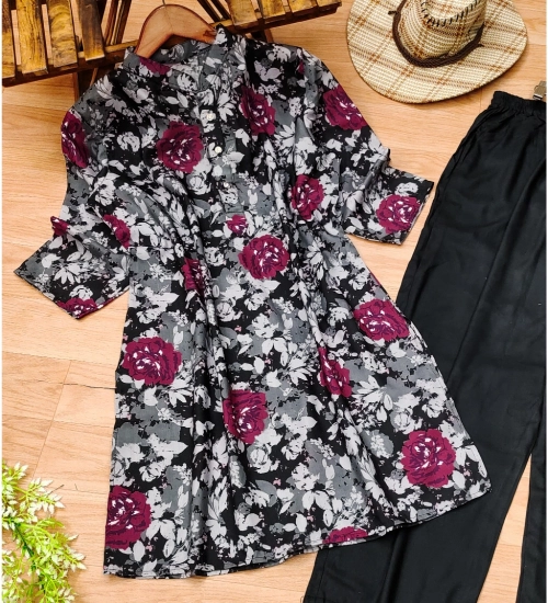 Women's Muslin Printed Mandarin Collar 3-4th Sleeve Kurti With Pant Set (Grey)