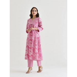 Generic Women's Cotton Blend Printed V Neck Kurti with Pant Set (Pink)