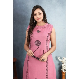 Generic Women's Silk Printed Round Neck Kurti with Pant Set (Pink)