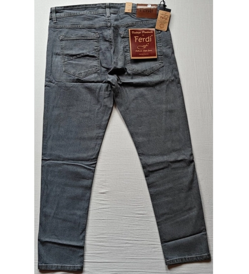 Men's Cotton Blended Solid Tapered Jeans (Grey)