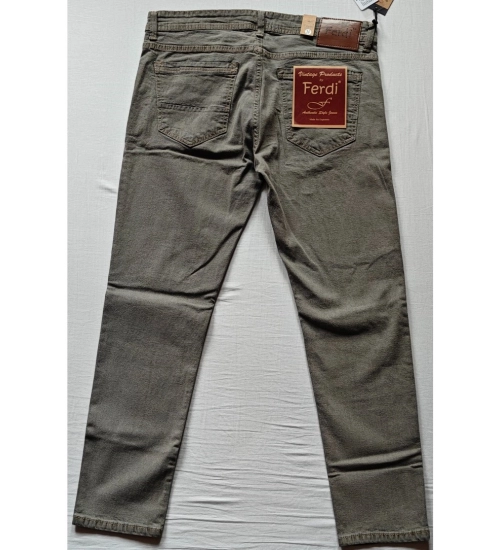 Men's Cotton Blended Solid Tapered Jeans (Khaki)