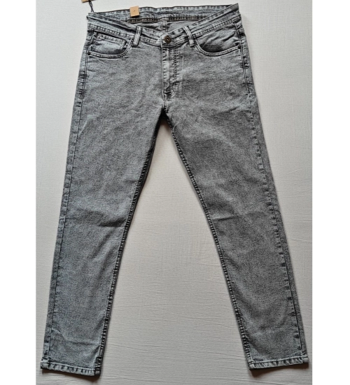 Men's Cotton Blended Solid Tapered Jeans (Grey)