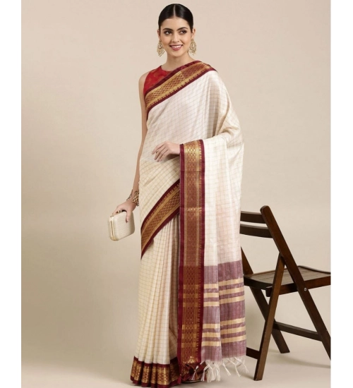 Women's Cotton Silk Checkered Saree With Unstitched Blouse 5.5Mtr (Maroon)