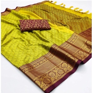 Generic Women's Cotton Silk Floral Print Saree With Unstitched Blouse 5.5Mtr (Light Green)