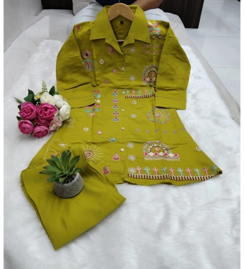 Women's Roman Silk Embroidered 3/4th Sleeve Collar Neck Co-Ord Set (Green)