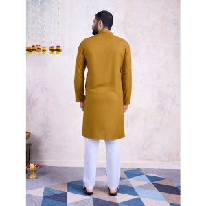 Generic Men's Rayon Mirror Embroidery Mandarin Collar Kurta (Yellow)