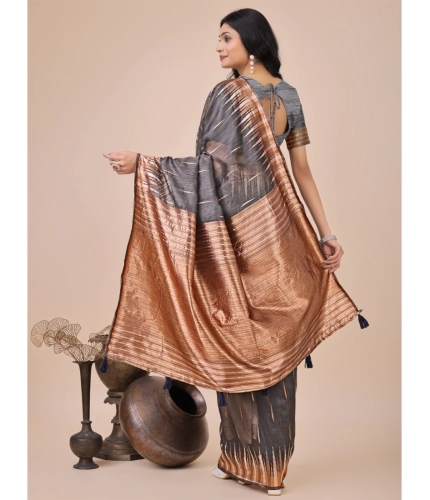 Women's Linen Cotton Printed Saree With Unstitched Blouse 5.5Mtr (Grey) Women's Linen Cotton Printed Saree With Unstitched Blouse 5.5Mtr (Grey)
