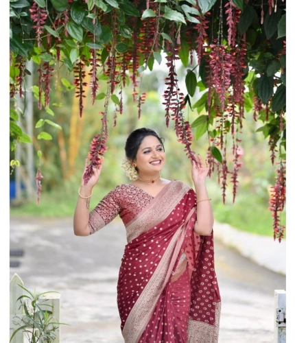 Women's Silk Printed Saree With Unstitched Blouse 5.5Mtr (Maroon) Women's Silk Printed Saree With Unstitched Blouse 5.5Mtr (Maroon)