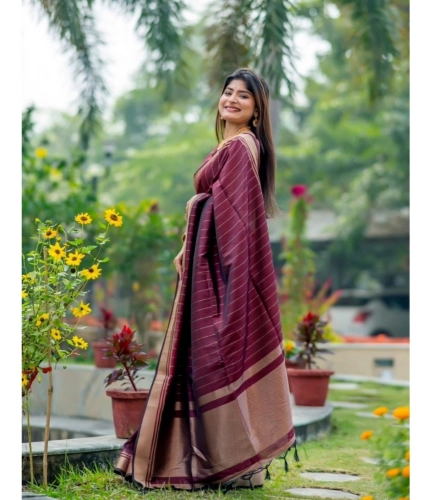 Women's Silk Printed Saree With Unstitched Blouse 5.5Mtr (Maroon) Women's Silk Printed Saree With Unstitched Blouse 5.5Mtr (Maroon)