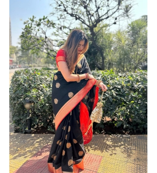 Women's Silk Printed Saree With Unstitched Blouse 5.5Mtr (Black-Red)