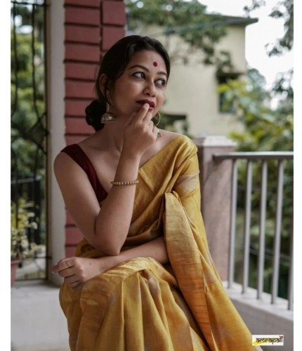 Women's Silk Printed Saree With Unstitched Blouse 5.5Mtr (Yellow) Women's Silk Printed Saree With Unstitched Blouse 5.5Mtr (Yellow)
