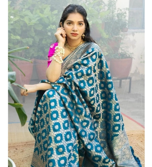 Women's Silk Printed Saree With Unstitched Blouse 5.5Mtr (Sky Blue)