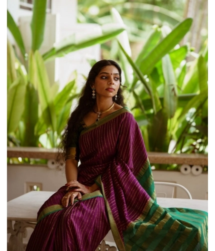 Women's Silk Printed Saree With Unstitched Blouse 5.5Mtr (Wine) Women's Silk Printed Saree With Unstitched Blouse 5.5Mtr (Wine)