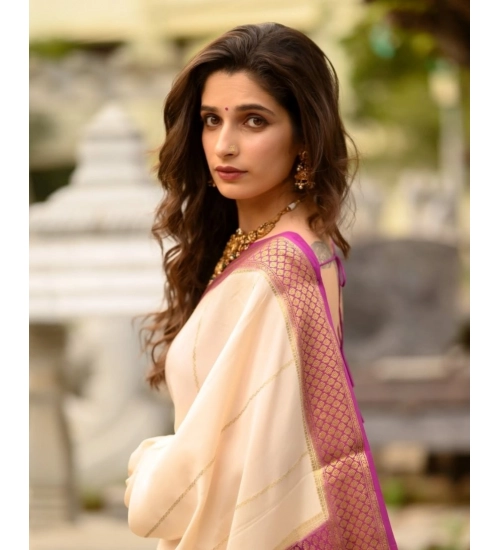 Women's Silk Printed Saree With Unstitched Blouse 5.5Mtr (Off White-Pink)