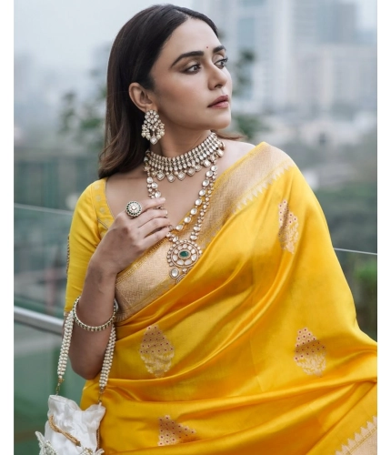 Women's Silk Printed Saree With Unstitched Blouse 5.5Mtr (Yellow) Women's Silk Printed Saree With Unstitched Blouse 5.5Mtr (Yellow)
