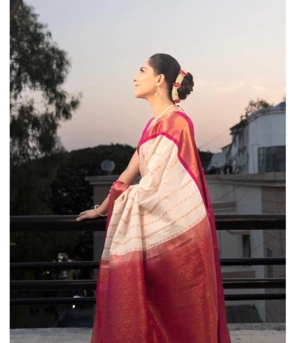 Women's Silk Printed Saree With Unstitched Blouse 5.5Mtr (White-Pink) Women's Silk Printed Saree With Unstitched Blouse 5.5Mtr (White-Pink)