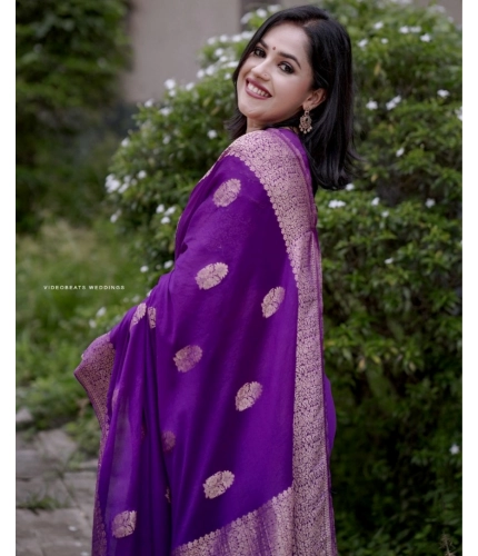 Women's Silk Printed Saree With Unstitched Blouse 5.5Mtr (Purple) Women's Silk Printed Saree With Unstitched Blouse 5.5Mtr (Purple)