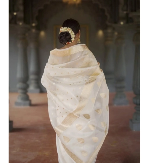 Women's Cotton Printed Saree With Unstitched Blouse 5.5Mtr (White) Women's Cotton Printed Saree With Unstitched Blouse 5.5Mtr (White)