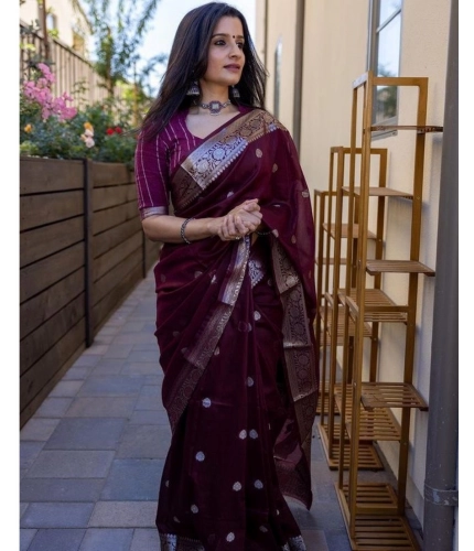Women's Cotton Printed Saree With Unstitched Blouse 5.5Mtr (Maroon) Women's Cotton Printed Saree With Unstitched Blouse 5.5Mtr (Maroon)