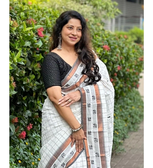 Women's Silk Printed Saree With Unstitched Blouse 5.5Mtr (Off White)