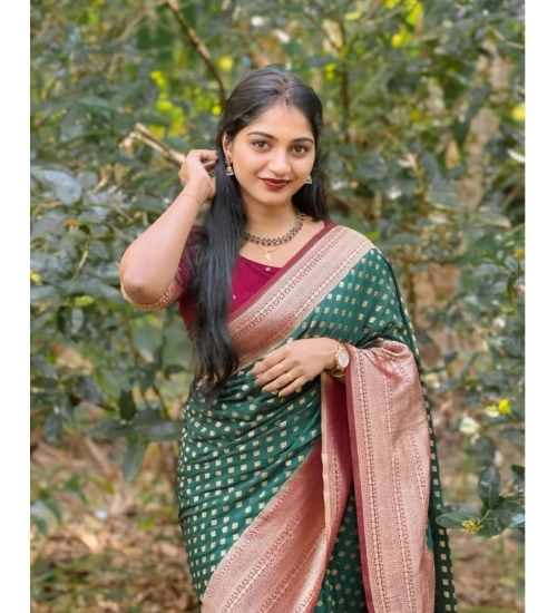 Women's Silk Printed Saree With Unstitched Blouse 5.5Mtr (Green-Red)