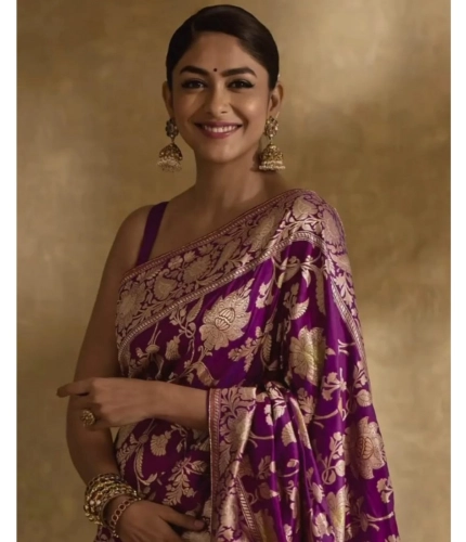 Women's Silk Printed Saree With Unstitched Blouse 5.5Mtr (Purple) Women's Silk Printed Saree With Unstitched Blouse 5.5Mtr (Purple)