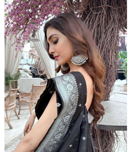Women's Silk Printed Saree With Unstitched Blouse 5.5Mtr (Black) Women's Silk Printed Saree With Unstitched Blouse 5.5Mtr (Black)
