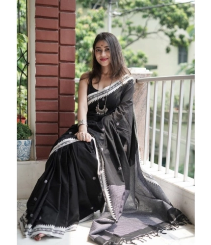 Women's Cotton Printed Saree With Unstitched Blouse 5.5Mtr (Black) Women's Cotton Printed Saree With Unstitched Blouse 5.5Mtr (Black)