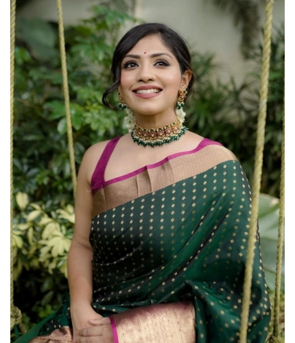 Women's Silk Printed Saree With Unstitched Blouse 5.5Mtr (Green) Women's Silk Printed Saree With Unstitched Blouse 5.5Mtr (Green)