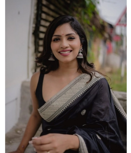 Women's Silk Printed Saree With Unstitched Blouse 5.5Mtr (Black)