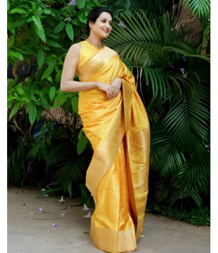 Women's Silk Printed Saree With Unstitched Blouse 5.5Mtr (Yellow) Women's Silk Printed Saree With Unstitched Blouse 5.5Mtr (Yellow)