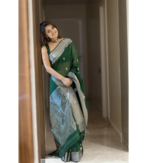 Women's Cotton  Printed Saree With Unstitched Blouse 5.5Mtr (Green)