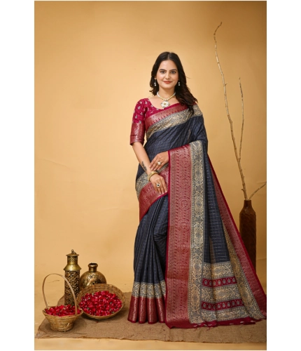 Women's Soft Dola Cotton Kalamkari Printed Saree With Unstitched Blouse 5.5Mtr (Grey)