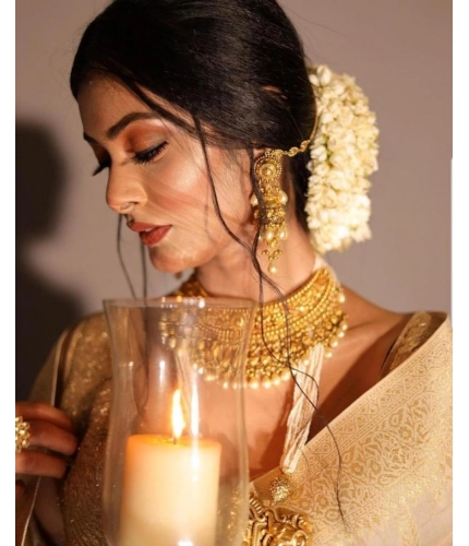 Women's Soft Lichi Silk Printed Saree With Unstitched Blouse 5.5Mtr (Golden) Women's Soft Lichi Silk Printed Saree With Unstitched Blouse 5.5Mtr (Golden)