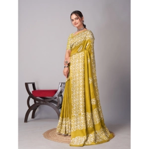 Generic Women's Chanderi Cotton Batik Printed Saree With Unstitched Blouse 5.5Mtr (Mustard)