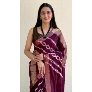 Generic Women's Cotton Shibori Printed Saree With Unstitched Blouse 5.5Mtr (Wine)