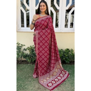 Generic Women's Cotton Ajrakh Printed Saree With Unstitched Blouse 5.5Mtr (Red)