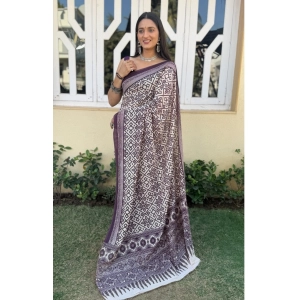 Generic Women's Cotton Ajrakh Printed Saree With Unstitched Blouse 5.5Mtr (Purple)