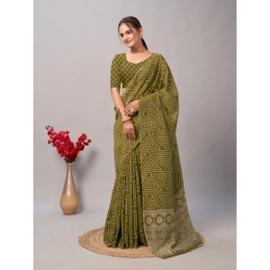 Generic Women's Cotton Ajrakh Printed Saree With Unstitched Blouse 5.5Mtr (Green)